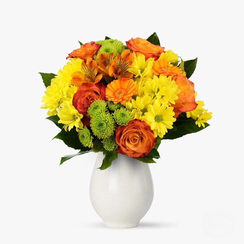 Buchet de flori pentru mama contine Alstroemeria portocaliu, Verdeata Aralia, Crizanteme galben, Gerbera portocaliu, Trandafiri portocaliu, Santini verde